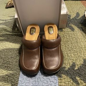 Canyon River Blues shoes Dara style